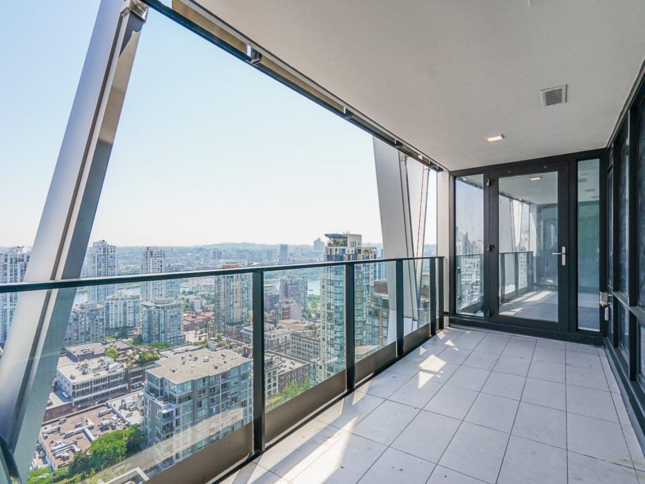2803-1111 Richards Street, Vancouver