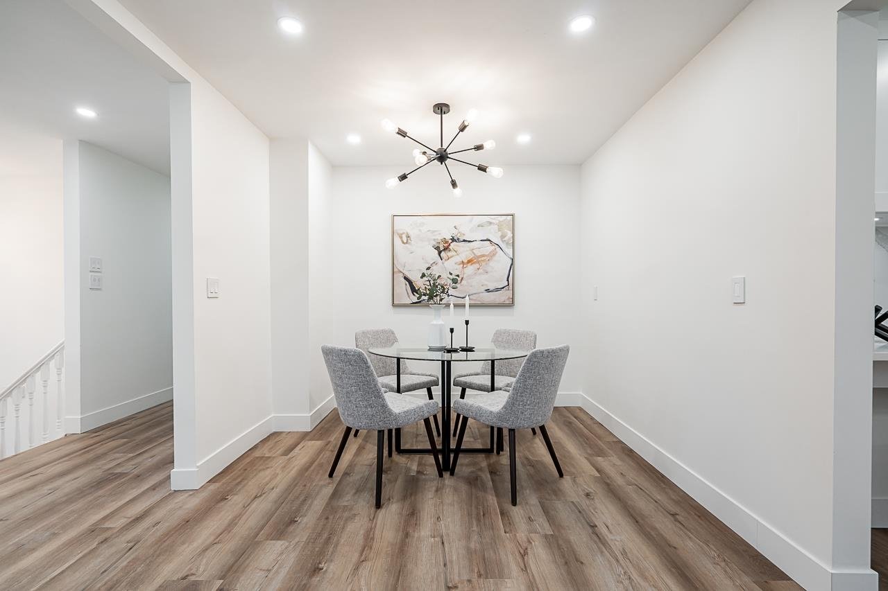 11443 87 Ave