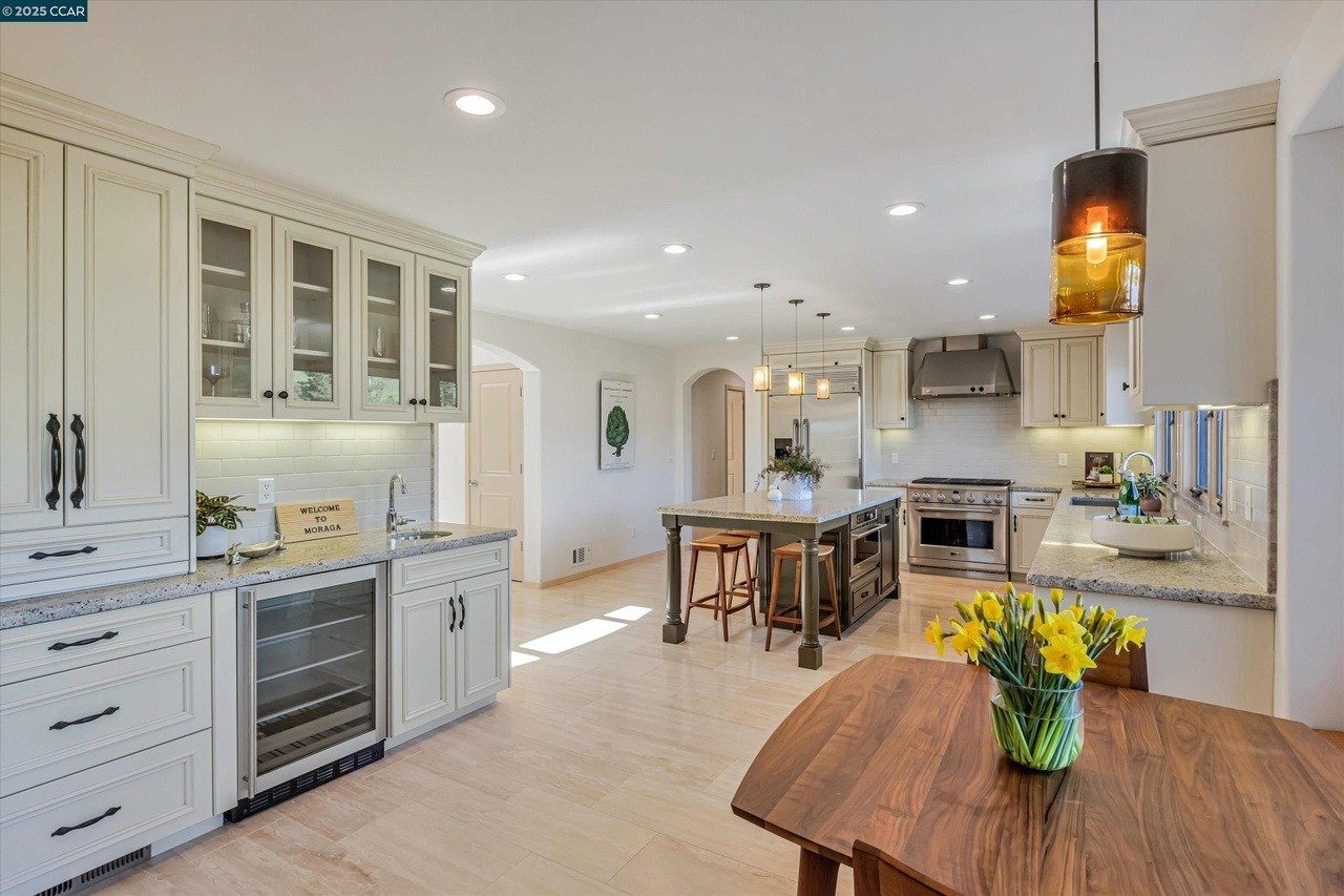 74 Warfield Dr