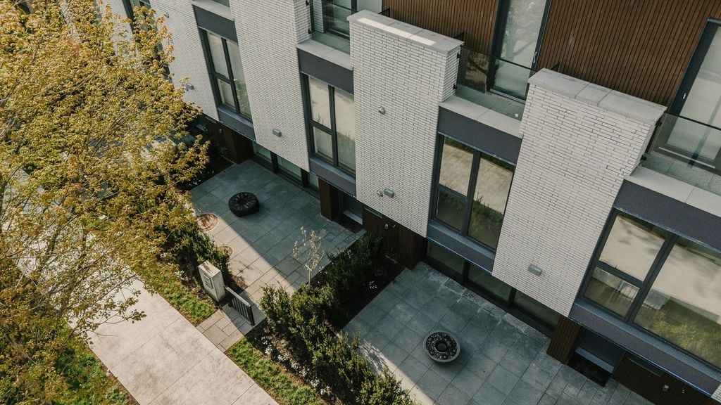 W 27th Ave, #772 