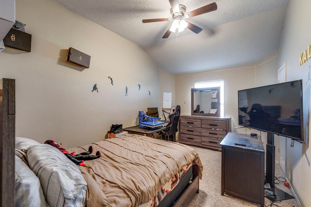 4640 Summer Oaks Ln