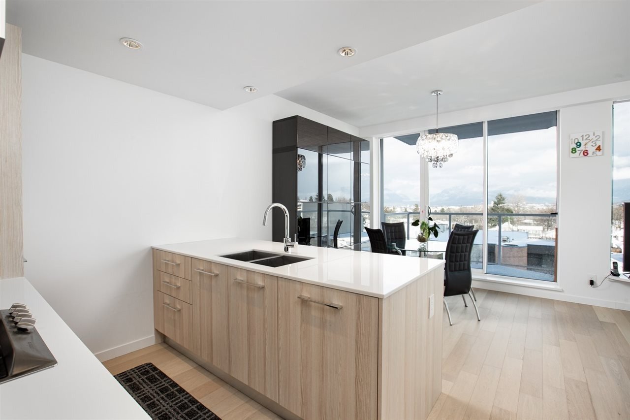 2220 Kingsway, #608