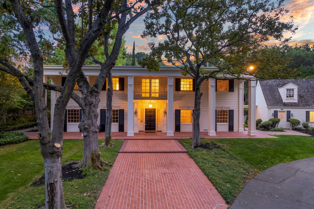 333 Quinterra Ln