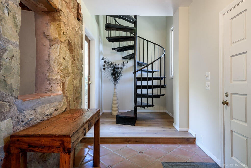 1150 Toro Canyon
