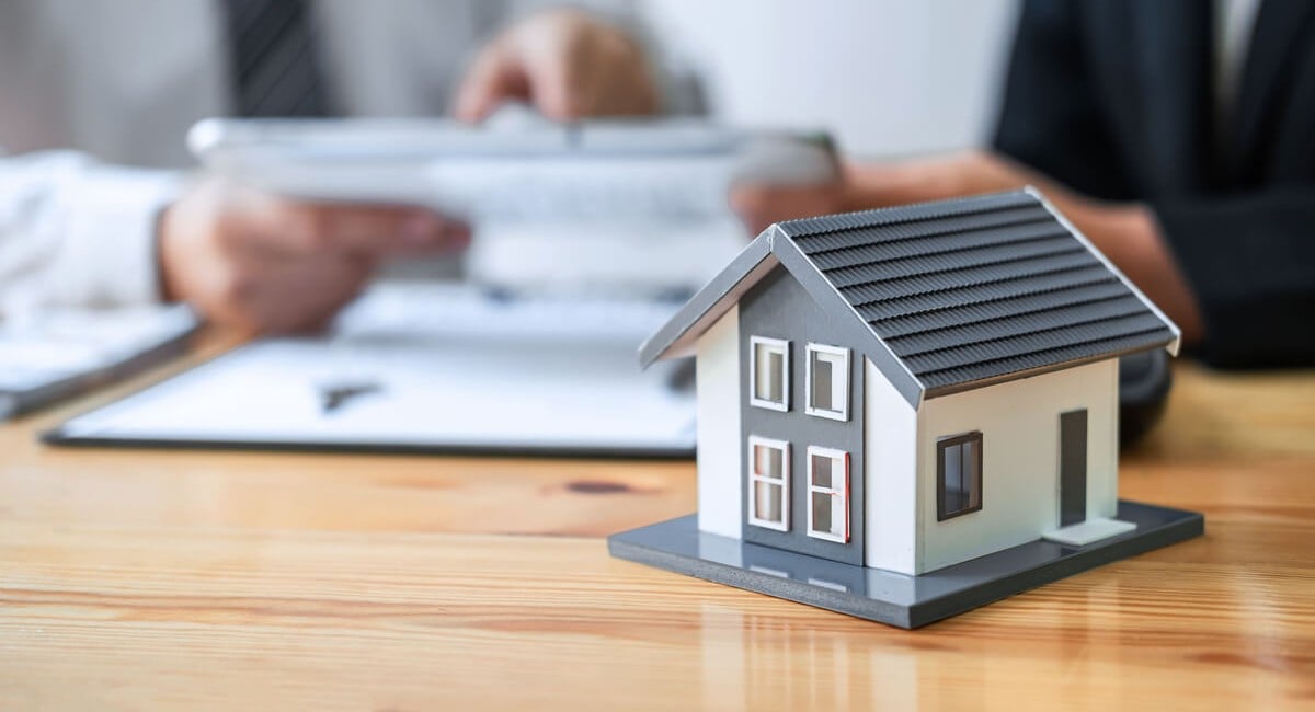 How To Tell If A Home Is Overpriced (Without Offending the Seller)