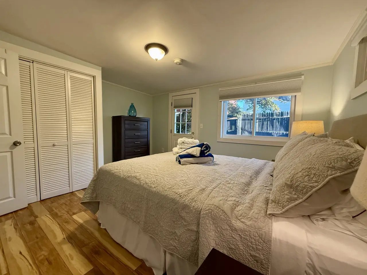 Central Newport 1BR Apartment