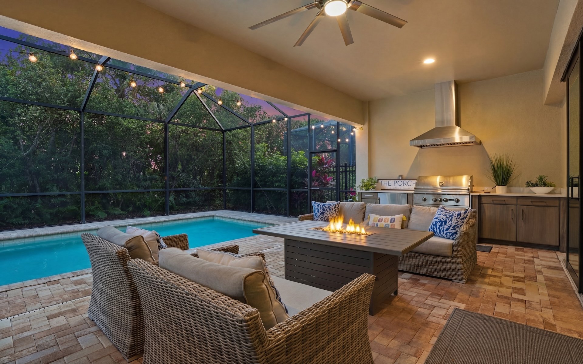 2867 Coco Lakes Dr