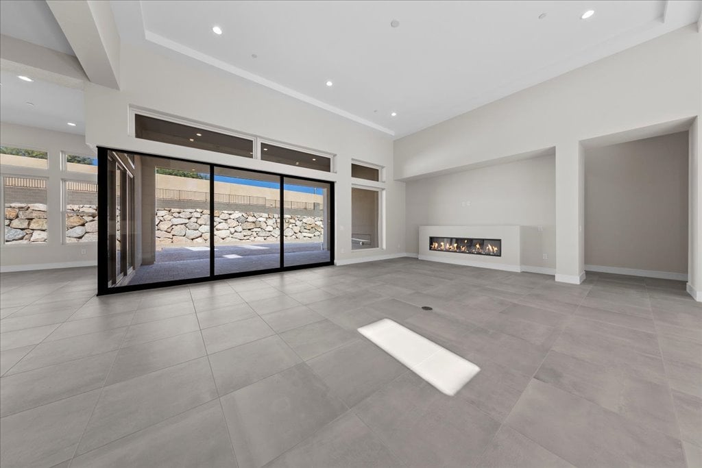 11000 Horizon Ledge Ave.