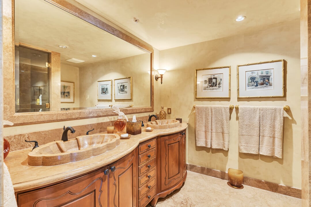 The Grande South Penthouse 3703