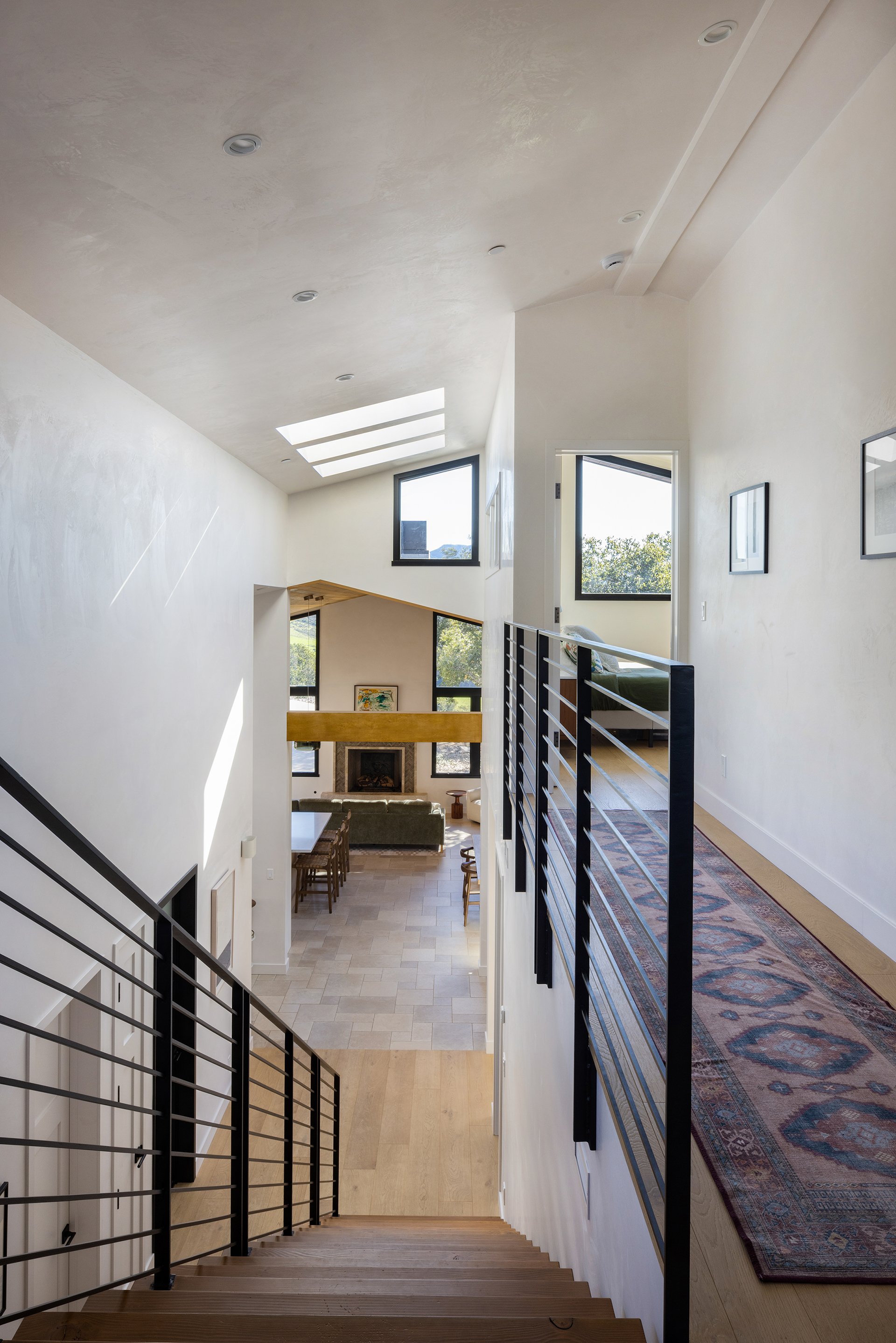 Este Canada | A Tehama Compound