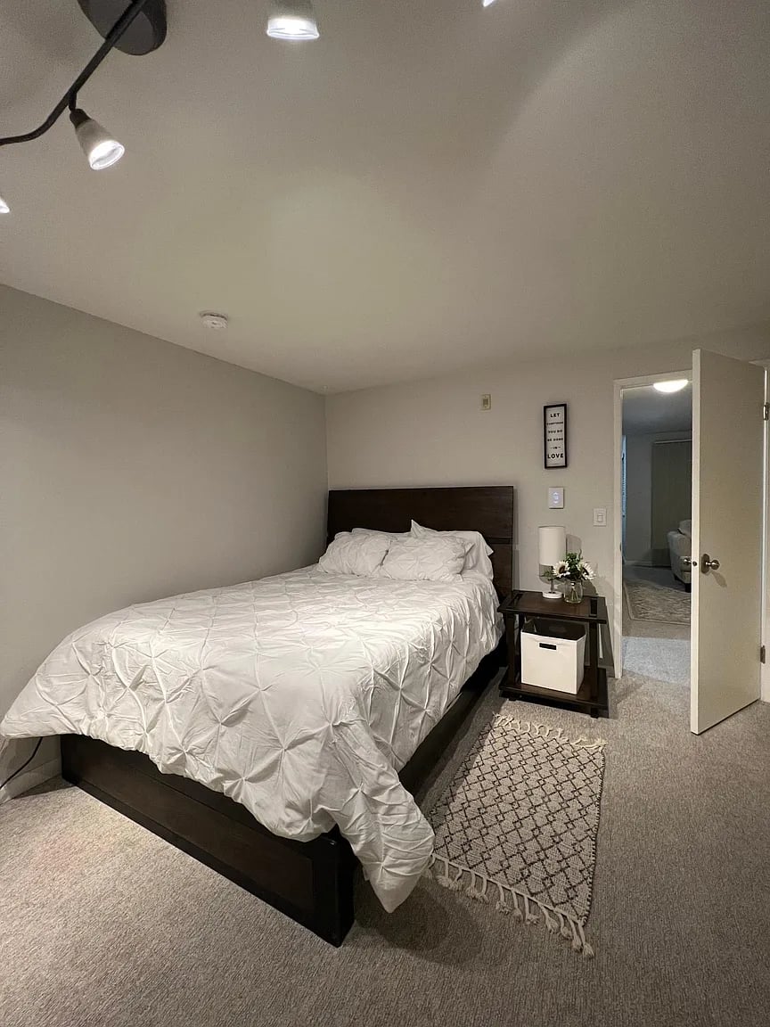 6700 NE 182nd St APT B203