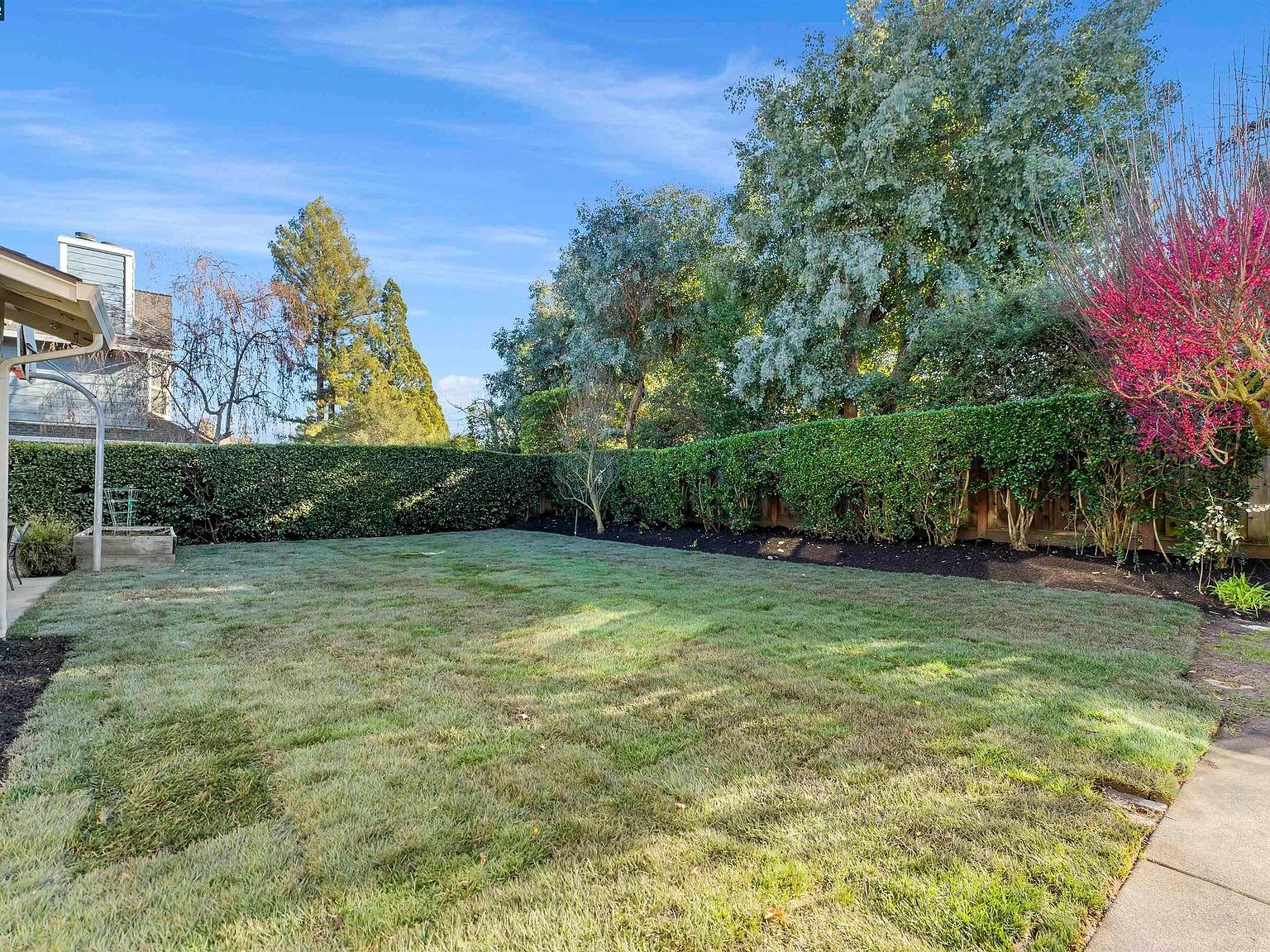 1410 De La Cruz Way