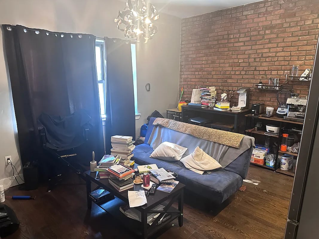 401 Macon St 6