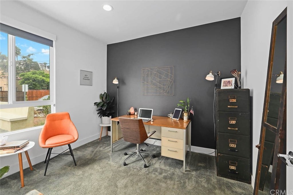 118 S Avenue 50, Unit 204