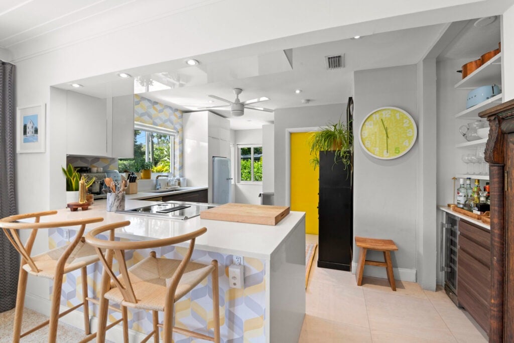 Miami Shores Stunner Lists by Daniel Falcon