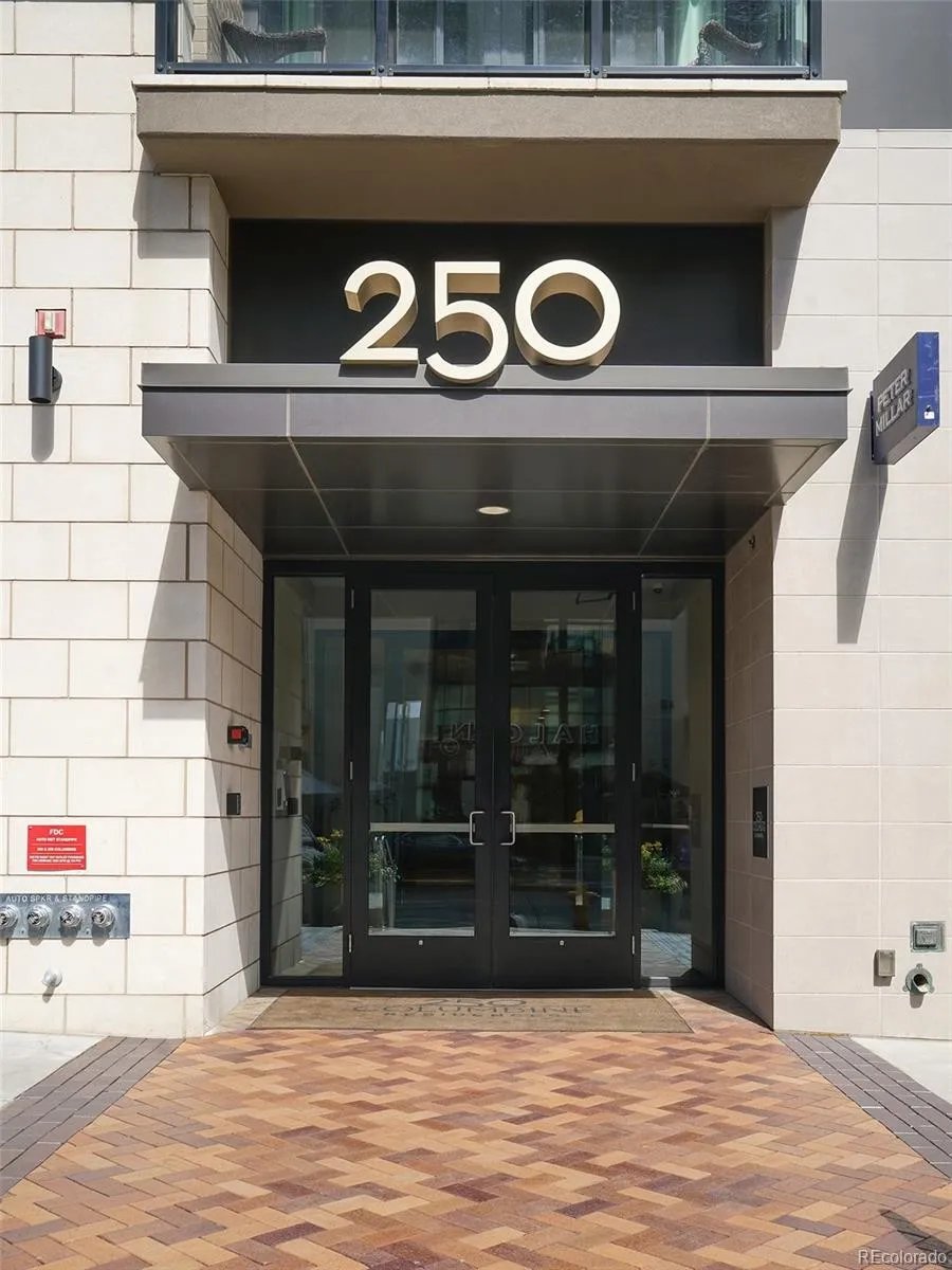 250 Columbine St #307