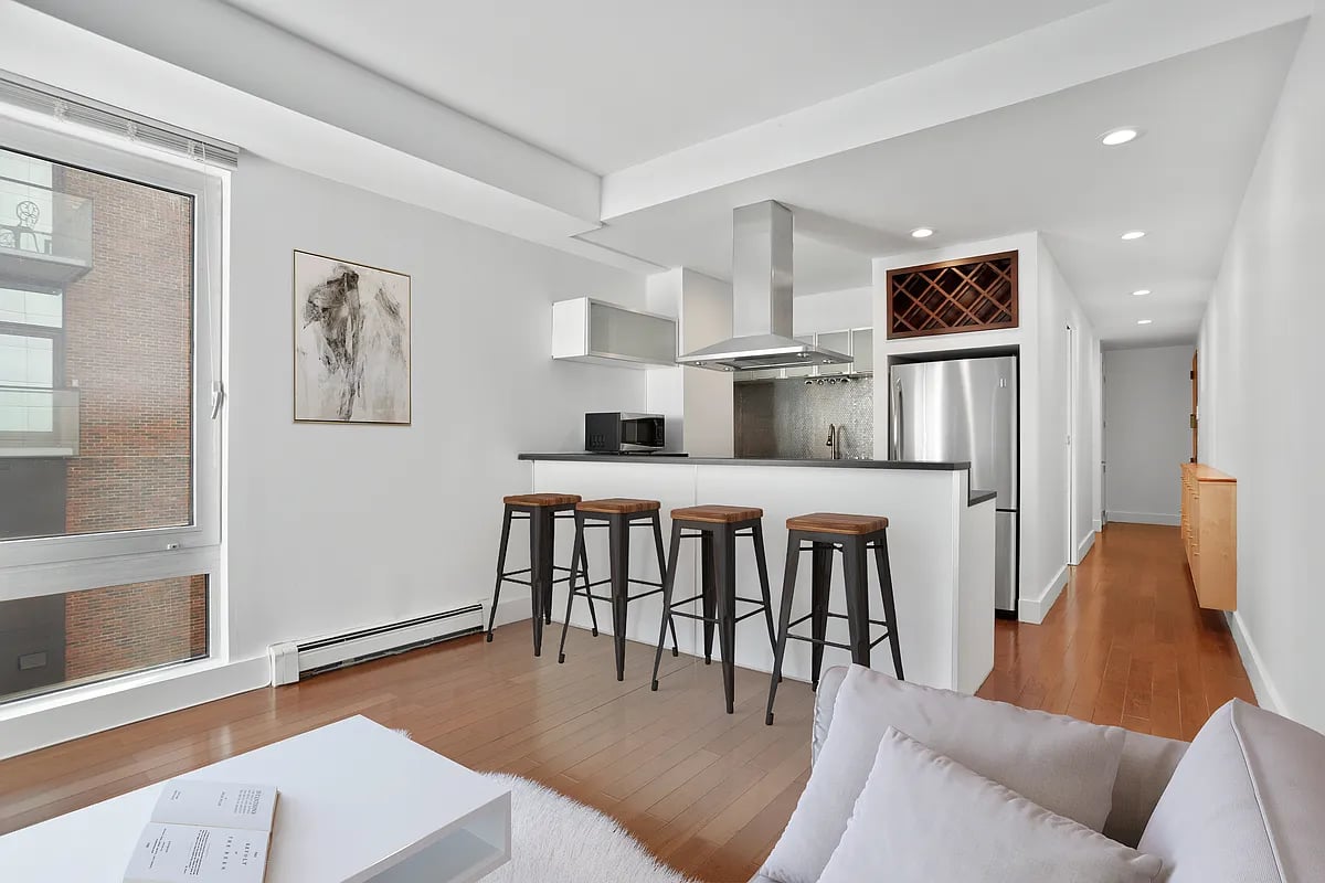 44-27 Purves St, #3F