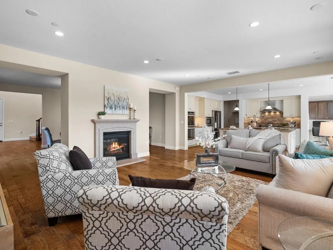 4063 Cadwallader Ave