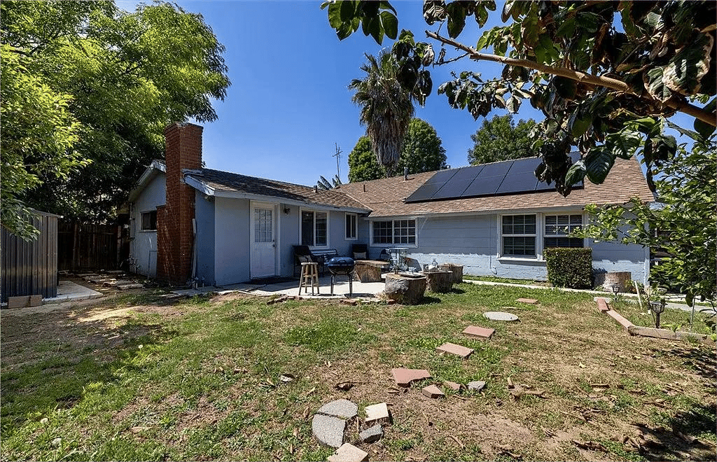 Charming Lake Balboa Fixer with Endless Potential