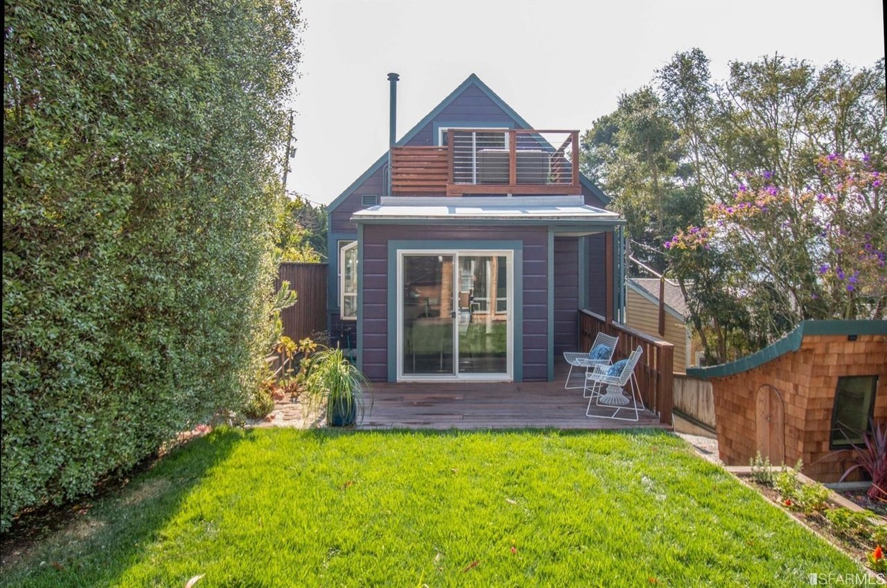 38 Lippard Avenue