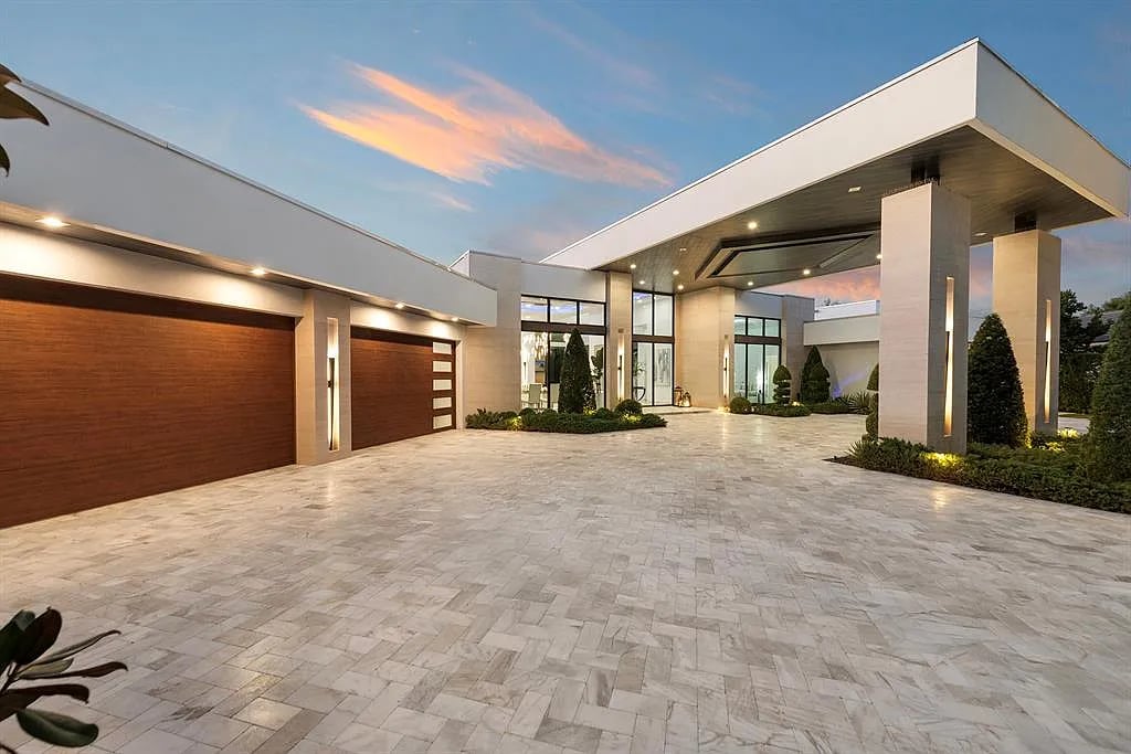 4041 Country Club Ln