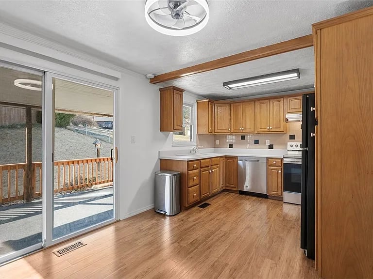 204 Quail Dr.