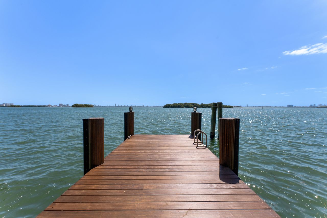  Morningside Waterfront Estate