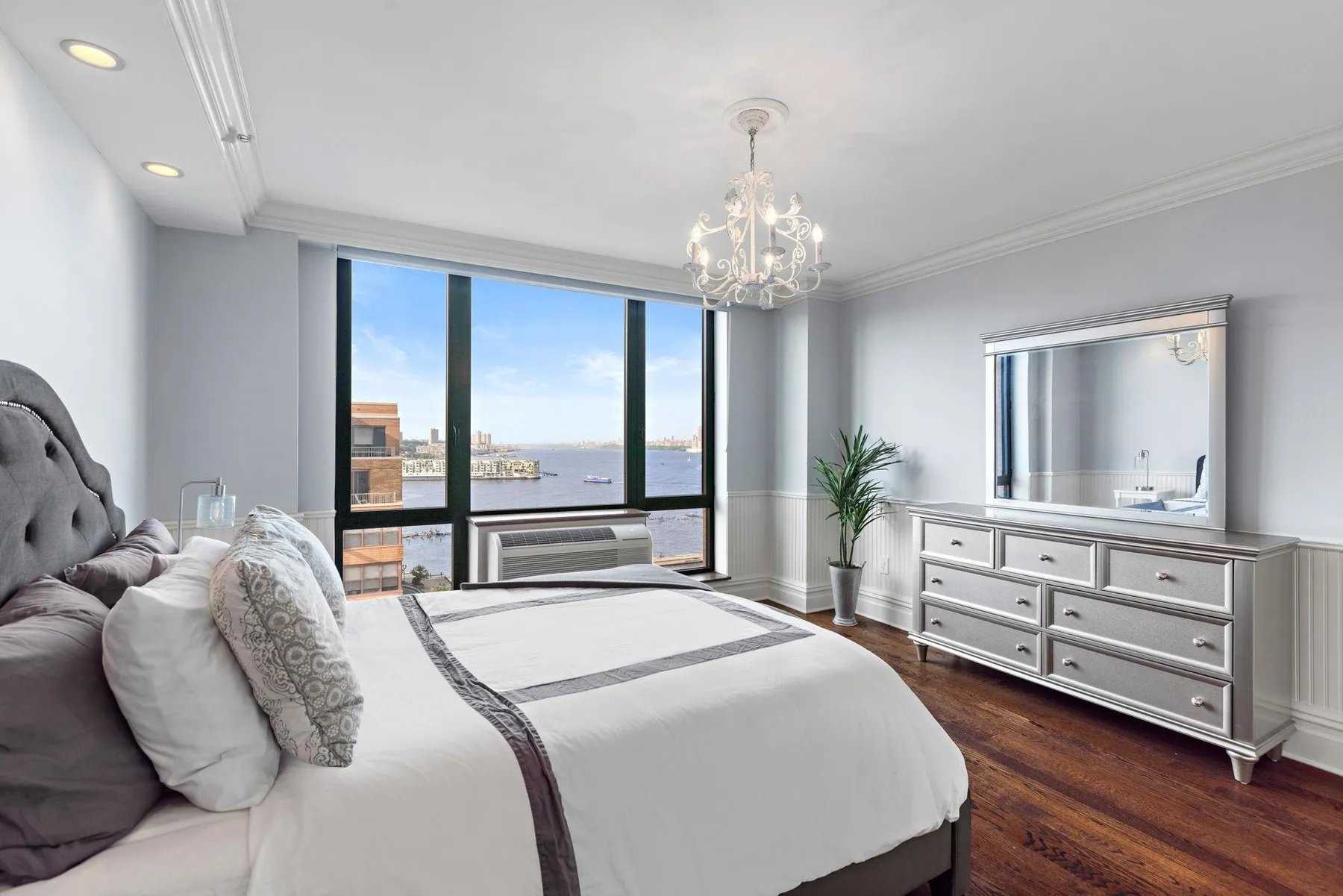 HOBOKEN WATERFRONT LIVING