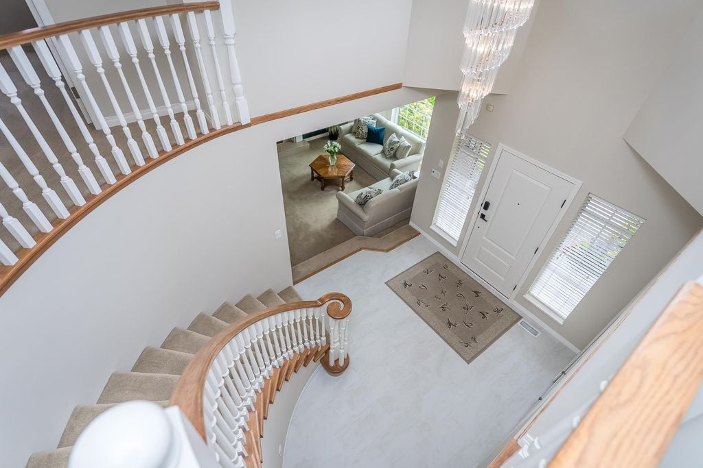 24 Ravine Dr