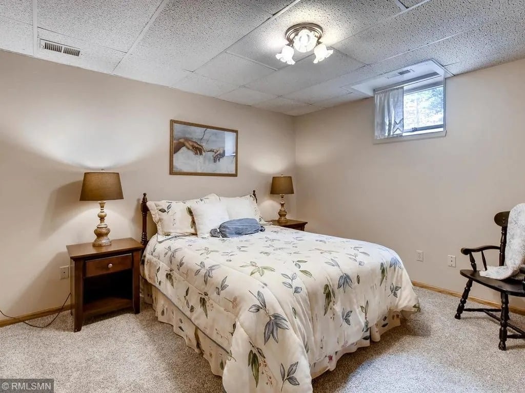1451 Fallbrook Ln