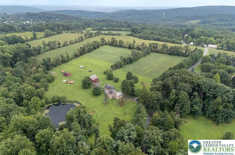 271 WETZEL ROAD