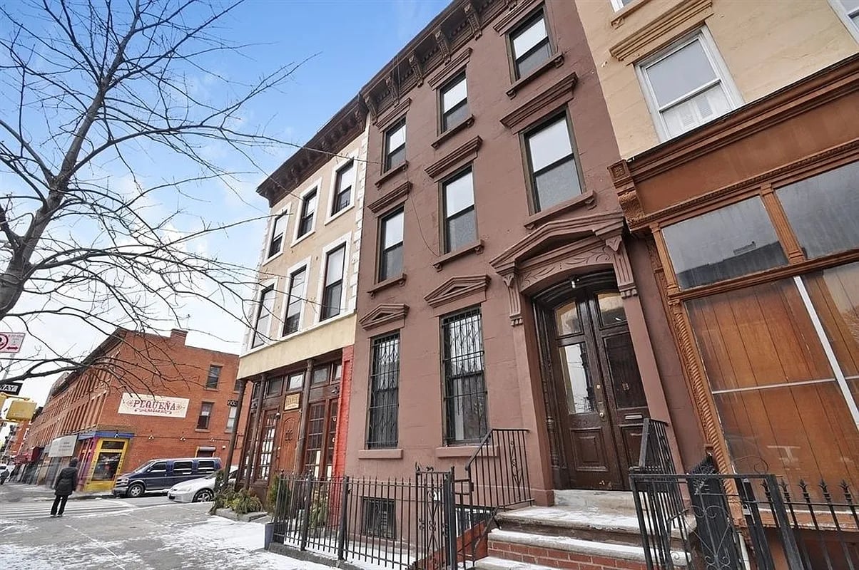 605 Vanderbilt Avenue