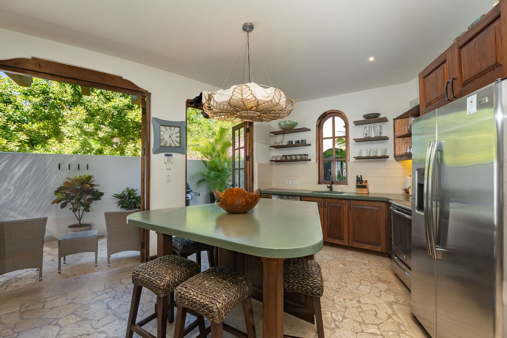 10 Plaza Carlota | Stylish 2-Bedroom Condo with Private Plunge Pool in Prime Las Catalinas