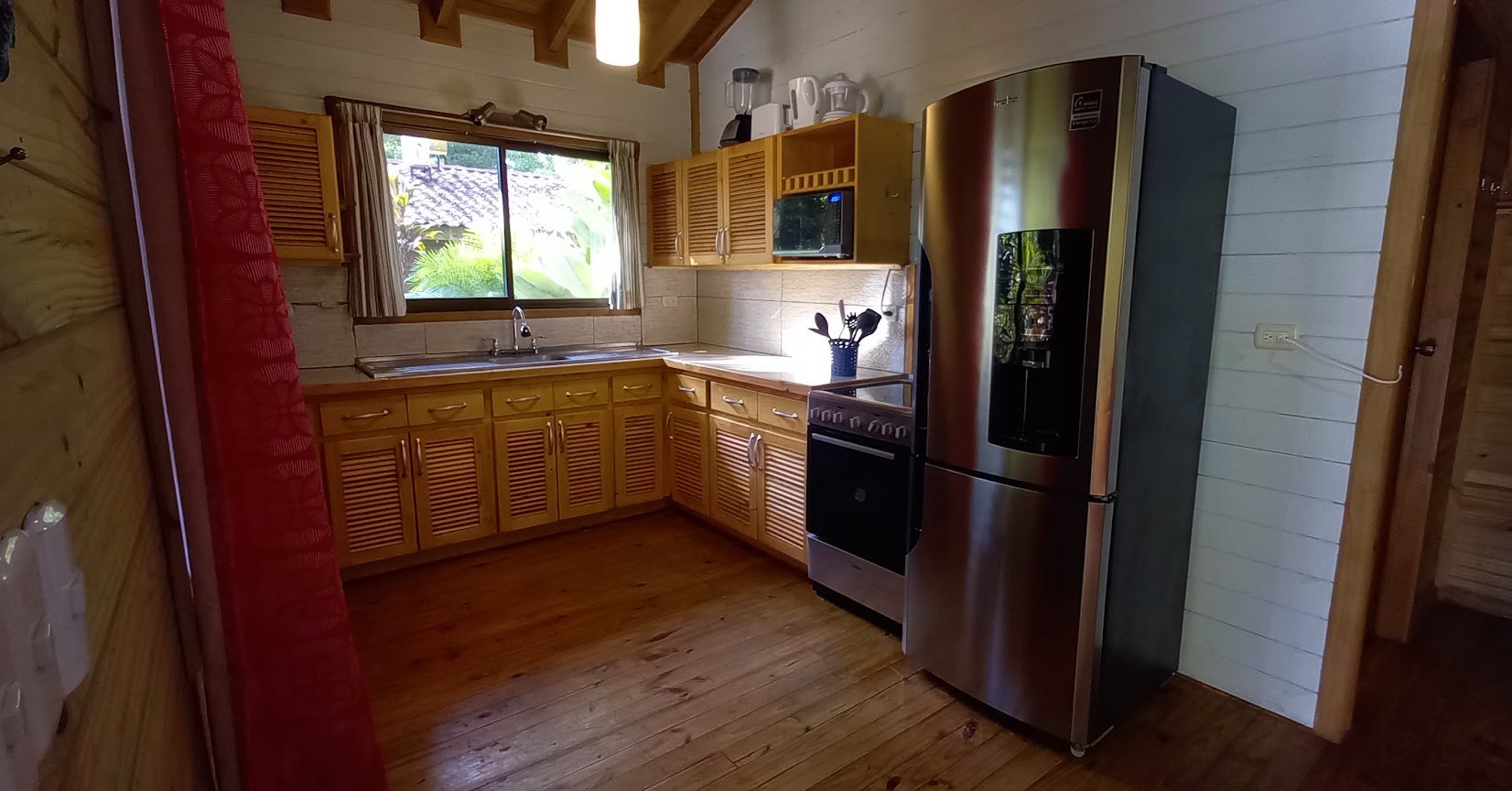 8 Cabinas with Swimming Pool on Lush Jungle Property | Uvita