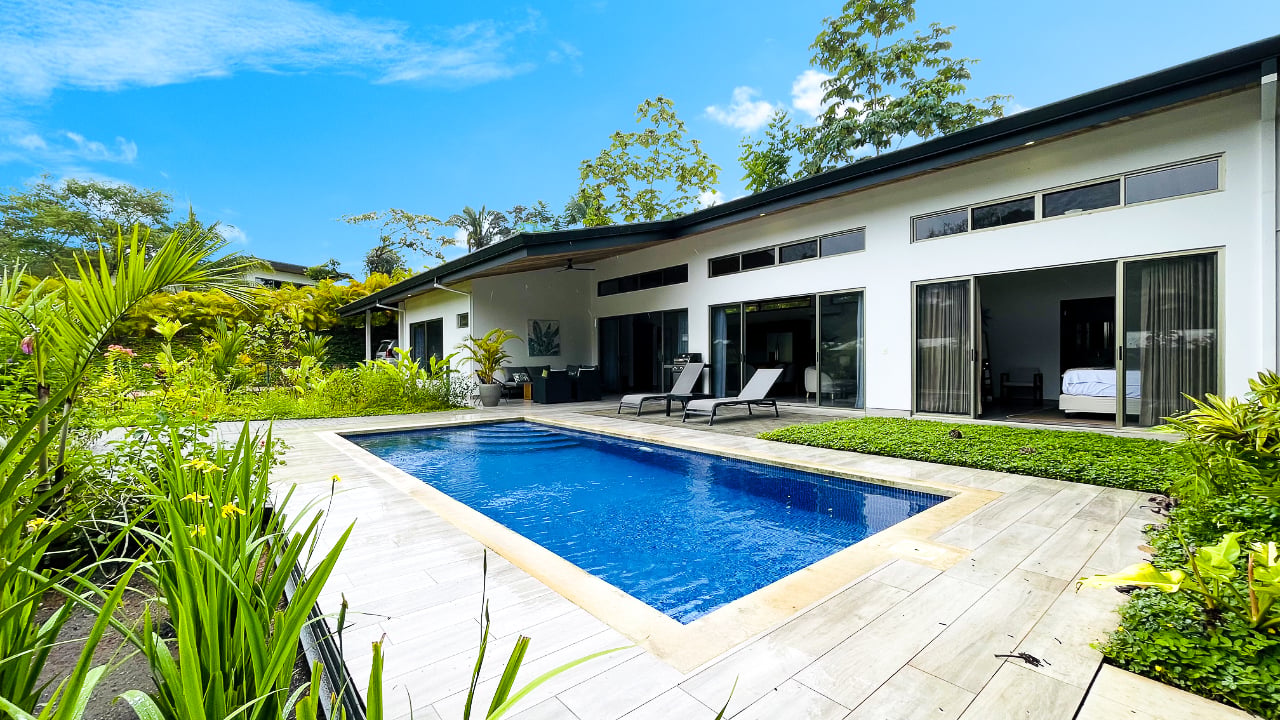 Modern 3BR Home in Highly Desirable Gated Community in Ojochal Costa Rica