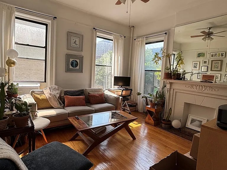 71 8th Ave Ste C1