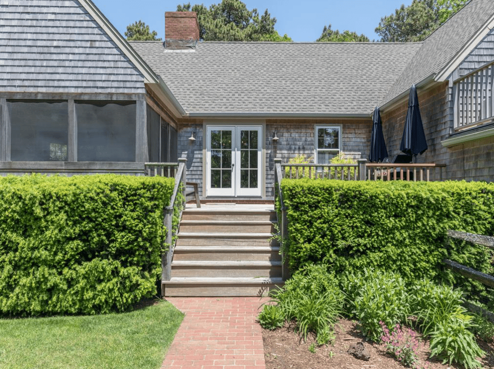 28 Martha's Road
