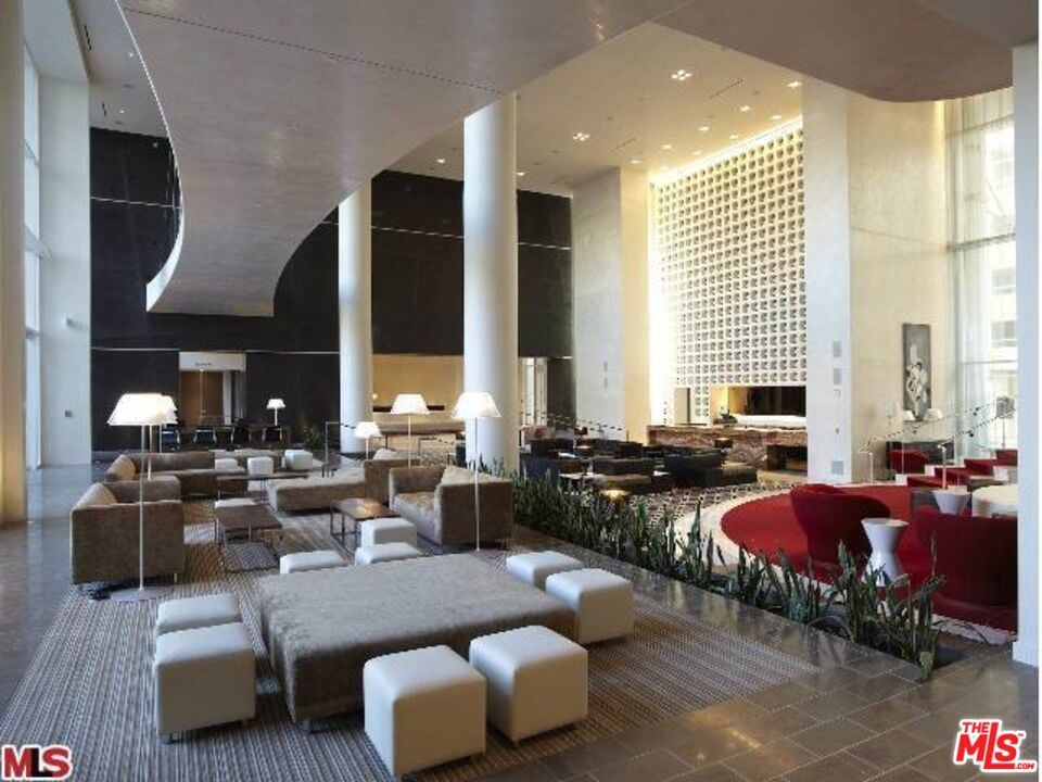 6250 Hollywood Blvd, #5F