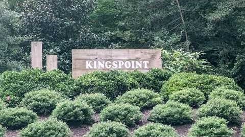 Kingspoint Neighborhood Tour