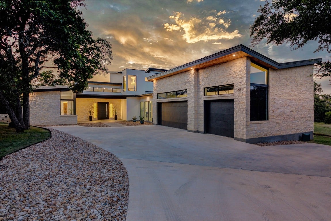 212 Reataway Dripping Springs