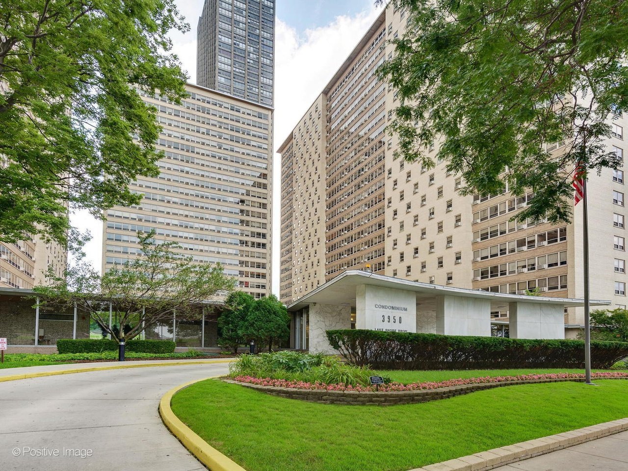 3950 N Lake Shore Dr #2217C