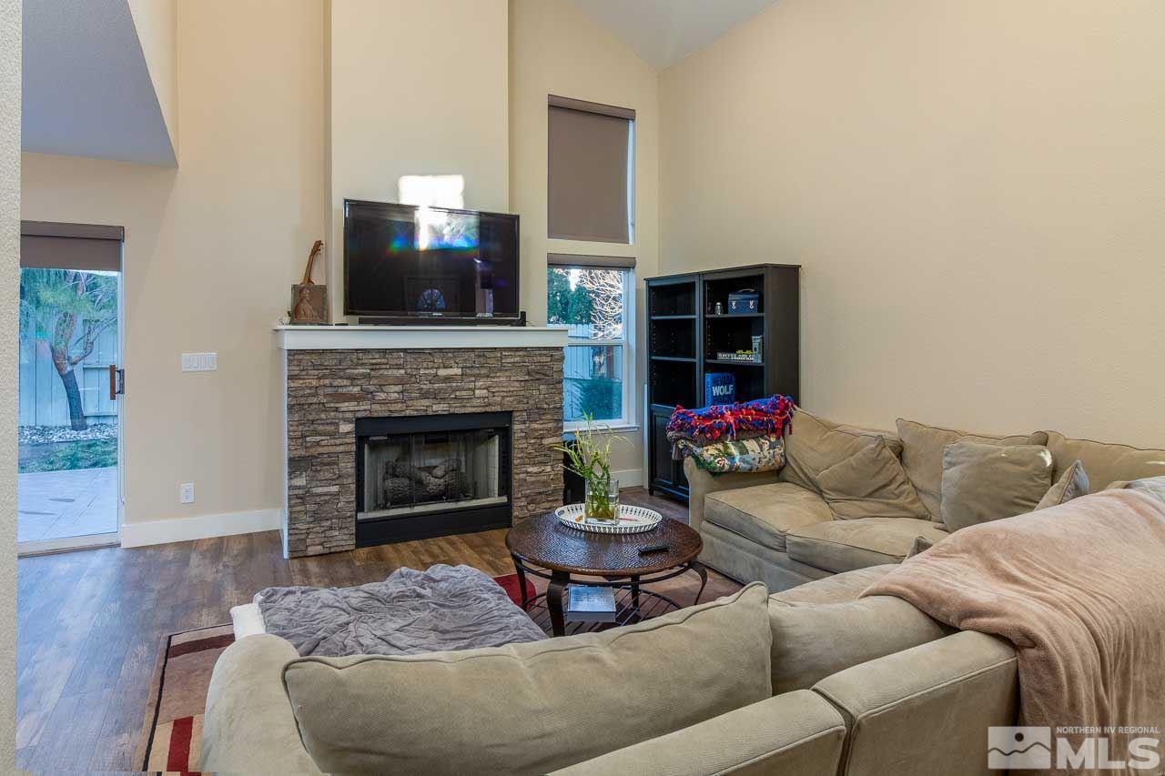 6344 Copper Creek Ct N