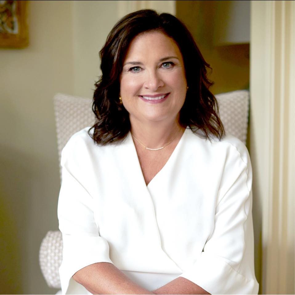 Caroline Brooks Gulfport, MS Real Estate Agent Headshot