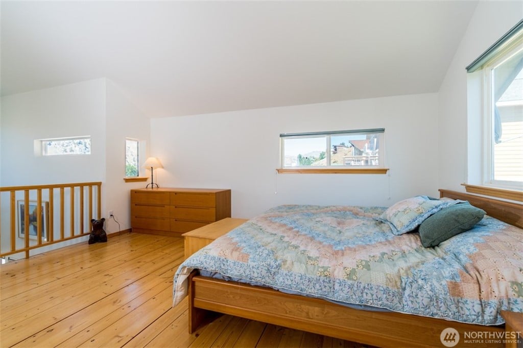 380 W Beach Drive