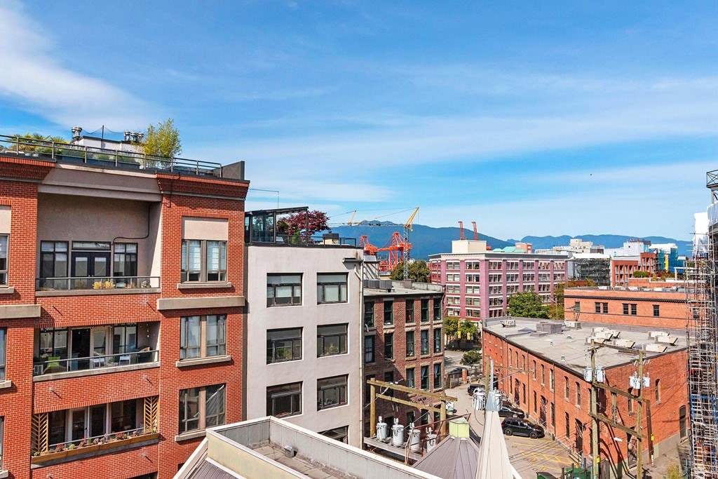 512-1 E Cordova St