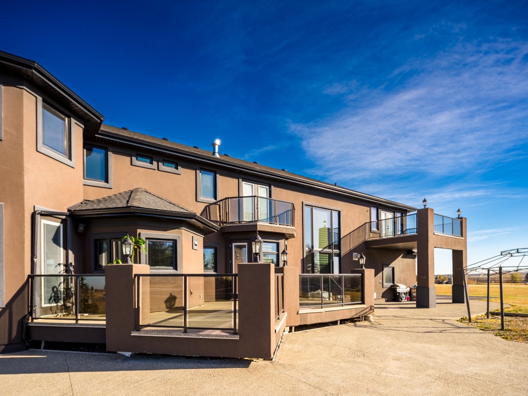 Private Bearspaw Estate Home