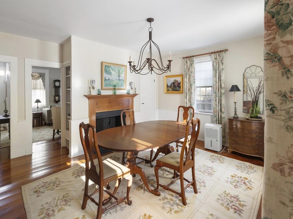 50 Cooke St