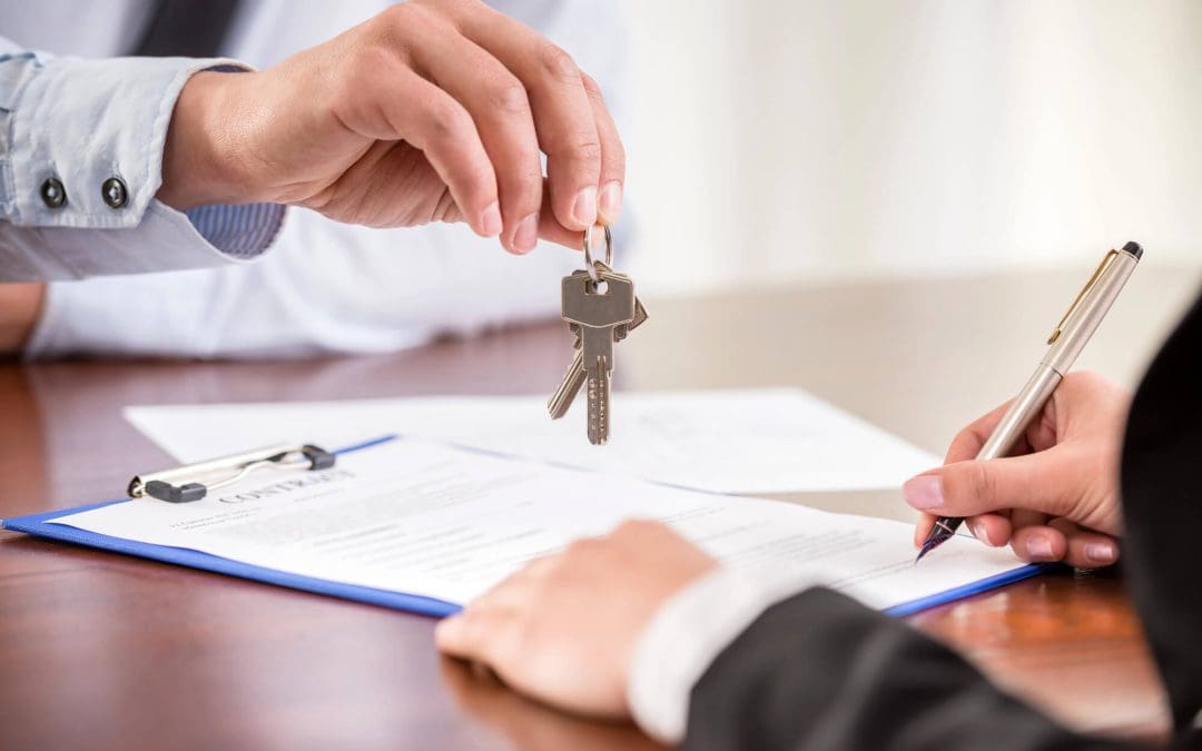 How to Choose the Right Lender: Questions Smart Buyers Ask Before Getting a Loan