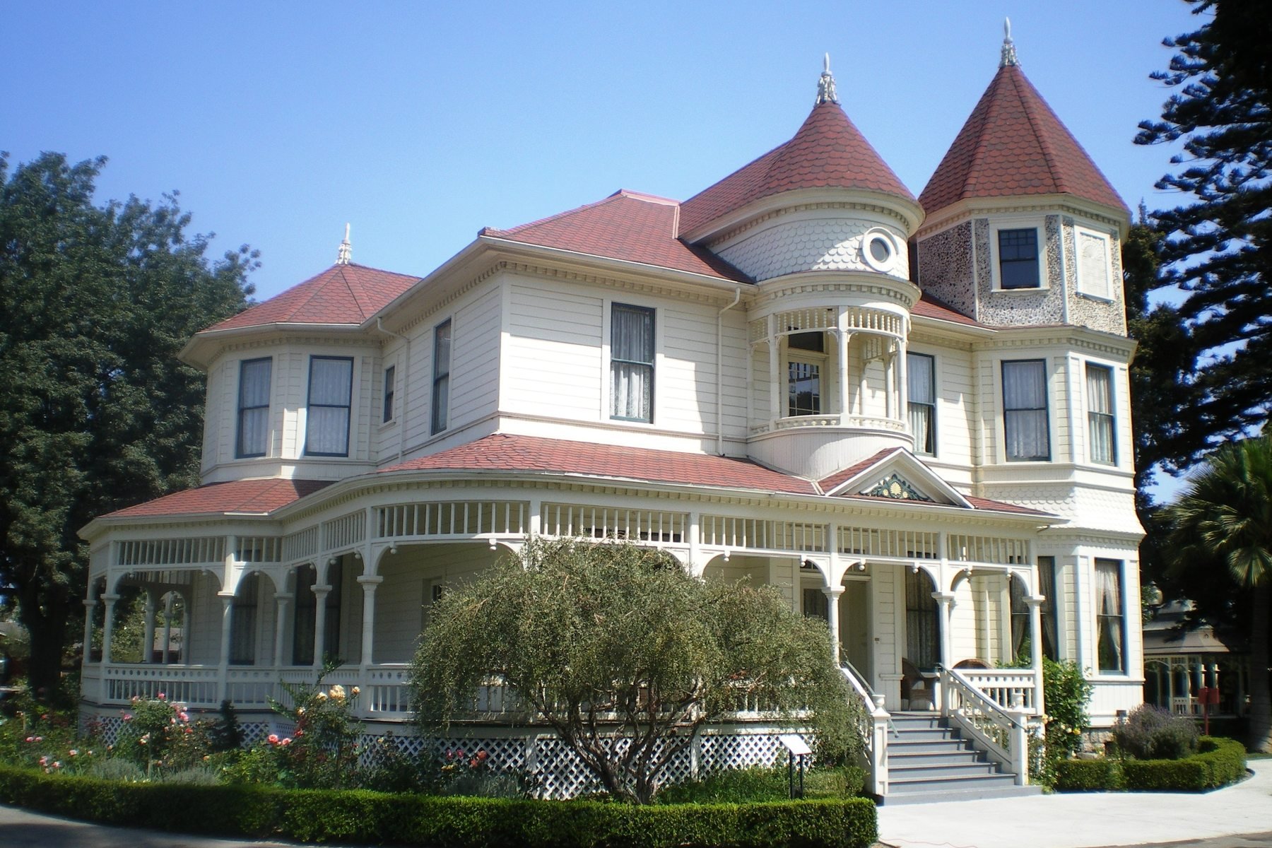 Camarillo Ranch House exterior in September 2008