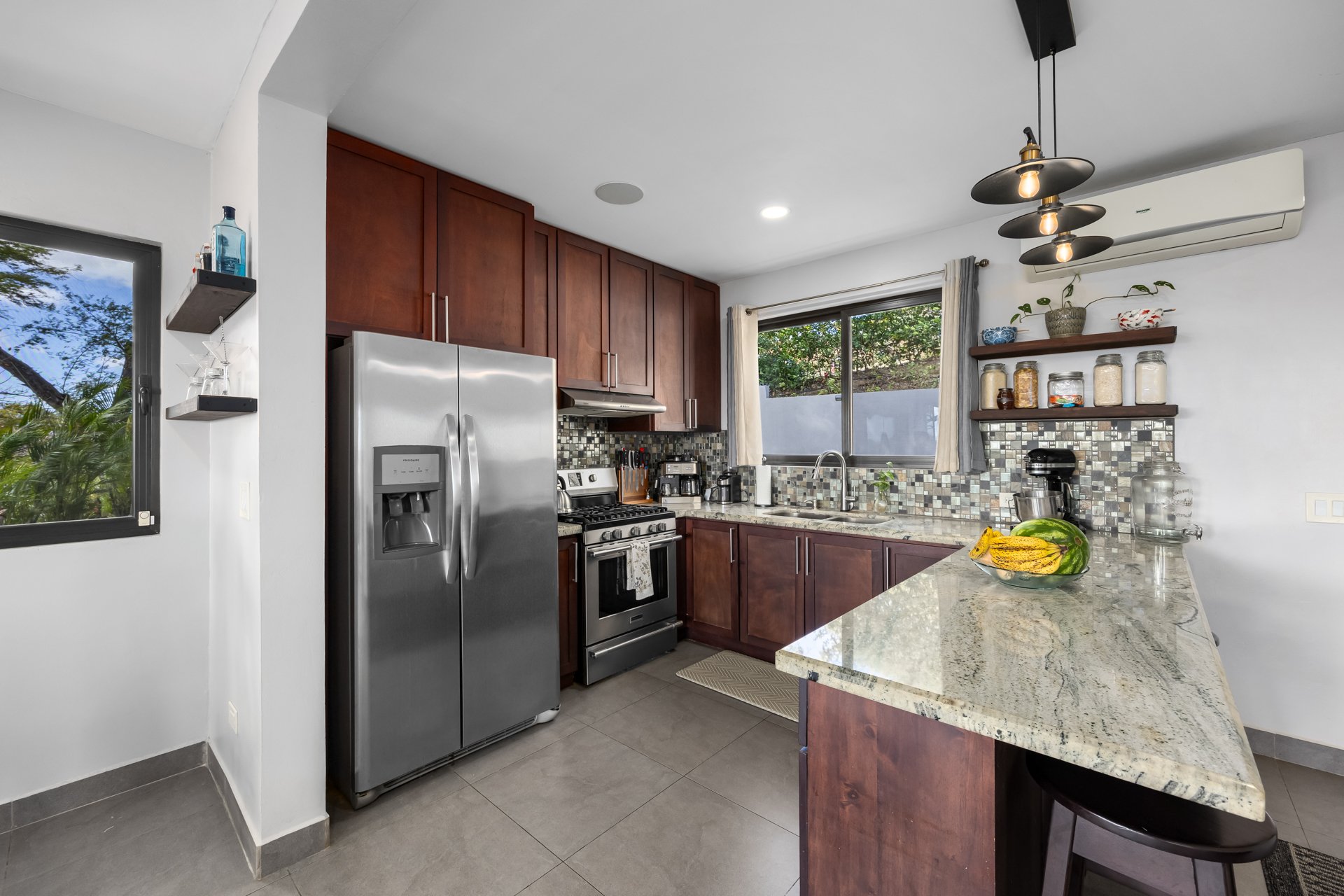 Corona Del Cabo 4 | Main Home + Guest House with Views & Pool – Playa Grande